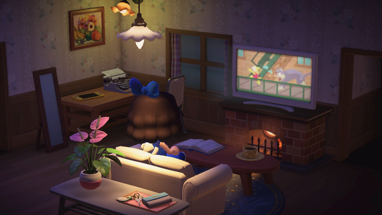 Interior de mi casa: mi personaje frente a la tele